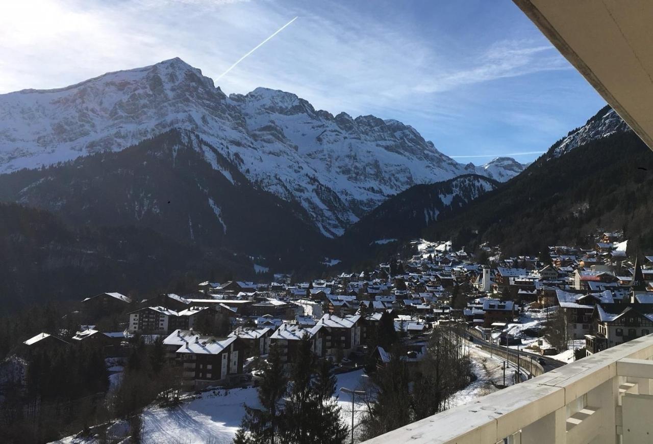 Hotel Le White - Le 42 Restaurant Champery Exterior photo