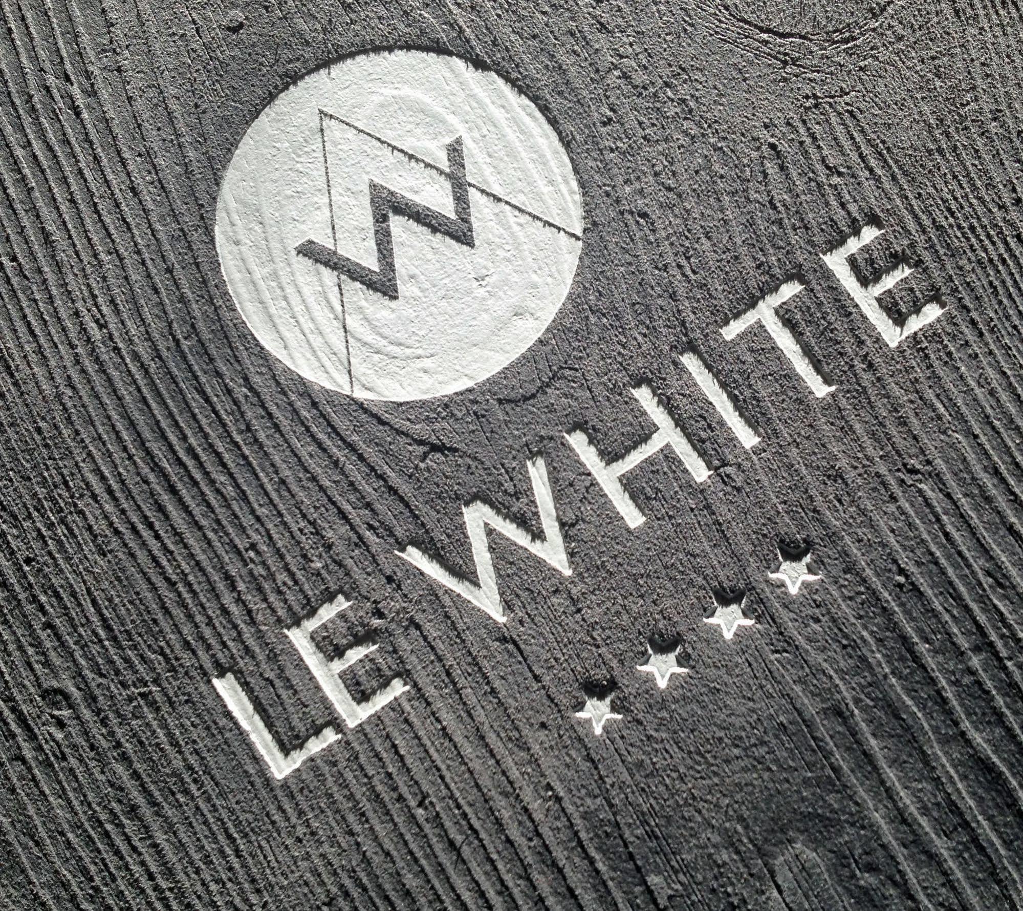 Hotel Le White - Le 42 Restaurant Champery Exterior photo