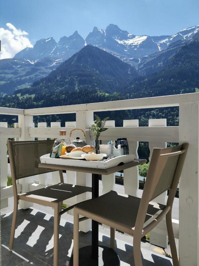 Hotel Le White - Le 42 Restaurant Champery Exterior photo